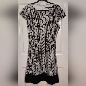 Alex Marie Black and White Asymmetrical Dress Size 16 (waist-40" & L-39").